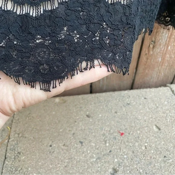 ROSE & OLIVE Women’s Sleeveless Black Lacy Shirt Blouse Size Large - Picture 5 of 8
